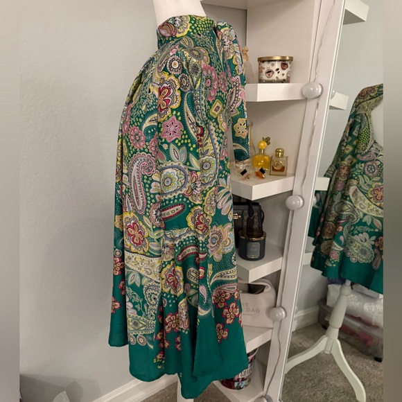 Nasty Gal Collection- Green Paisley Floral Retro Dress- size 4 - Picture 2 of 9